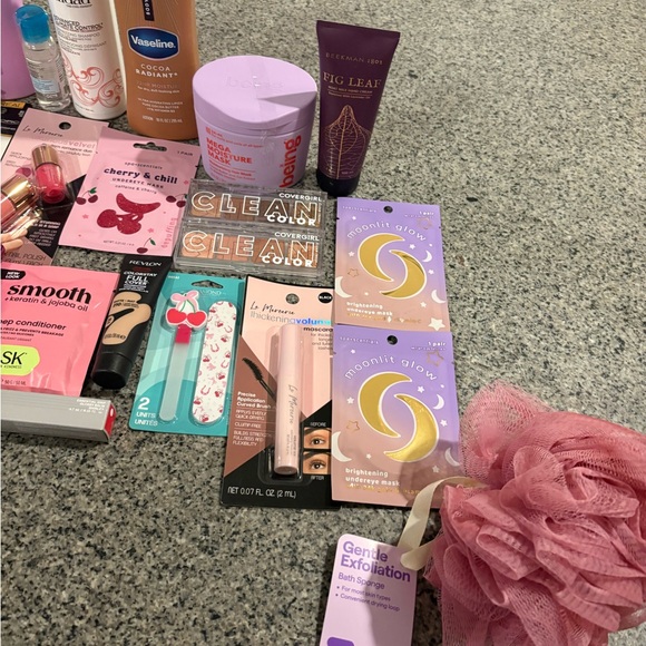 New Beauty Bundle - Picture 5 of 5